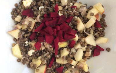 Tartare de lentilles, feta, pomme et betterave crue (végétarien et sans gluten)